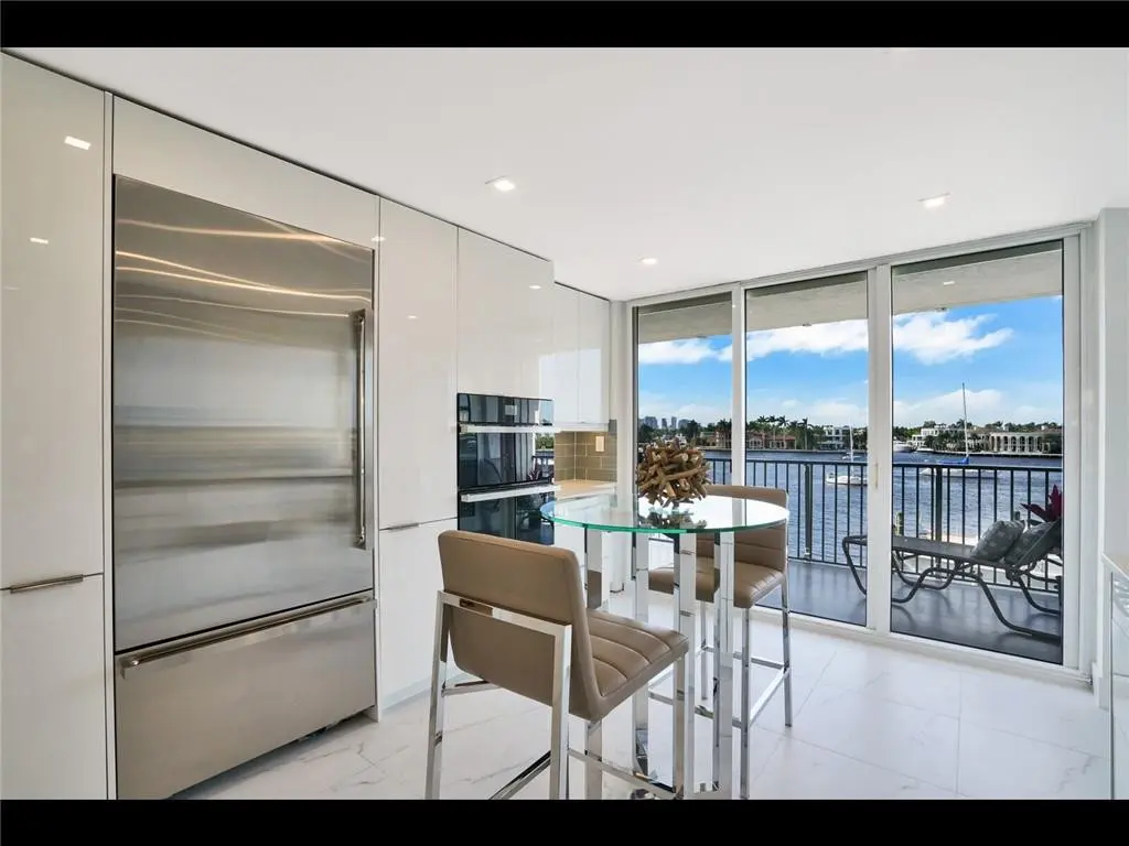 Photo 4 at 77 S Birch Road 3A, Fort Lauderdale