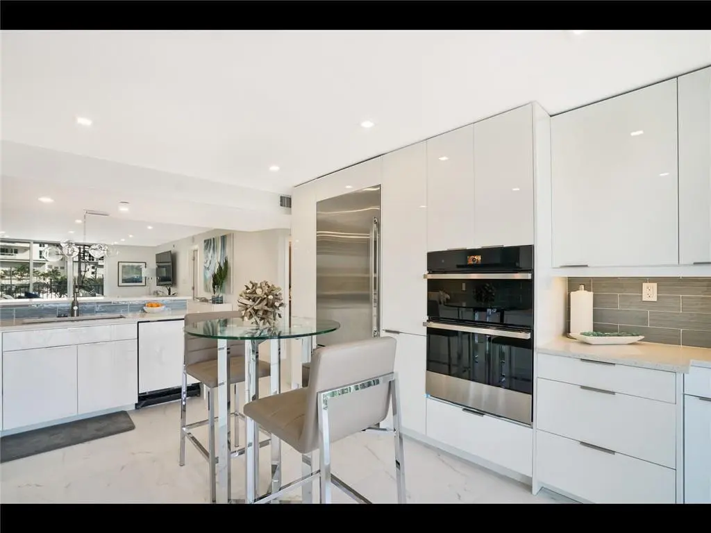 Photo 6 at 77 S Birch Road 3A, Fort Lauderdale