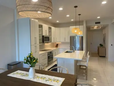 4511 El Mar Drive 311, Lauderdale-By-The-Sea – sold