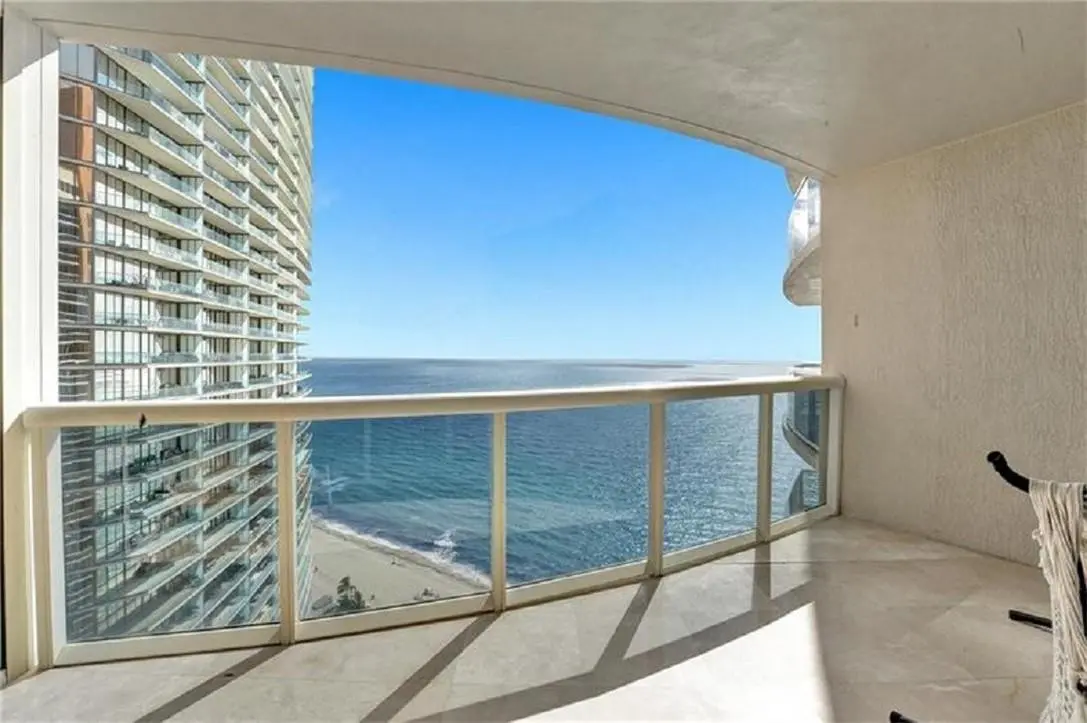 Photo 4 at 18911 Collins Avenue 2706, Sunny Isles Beach