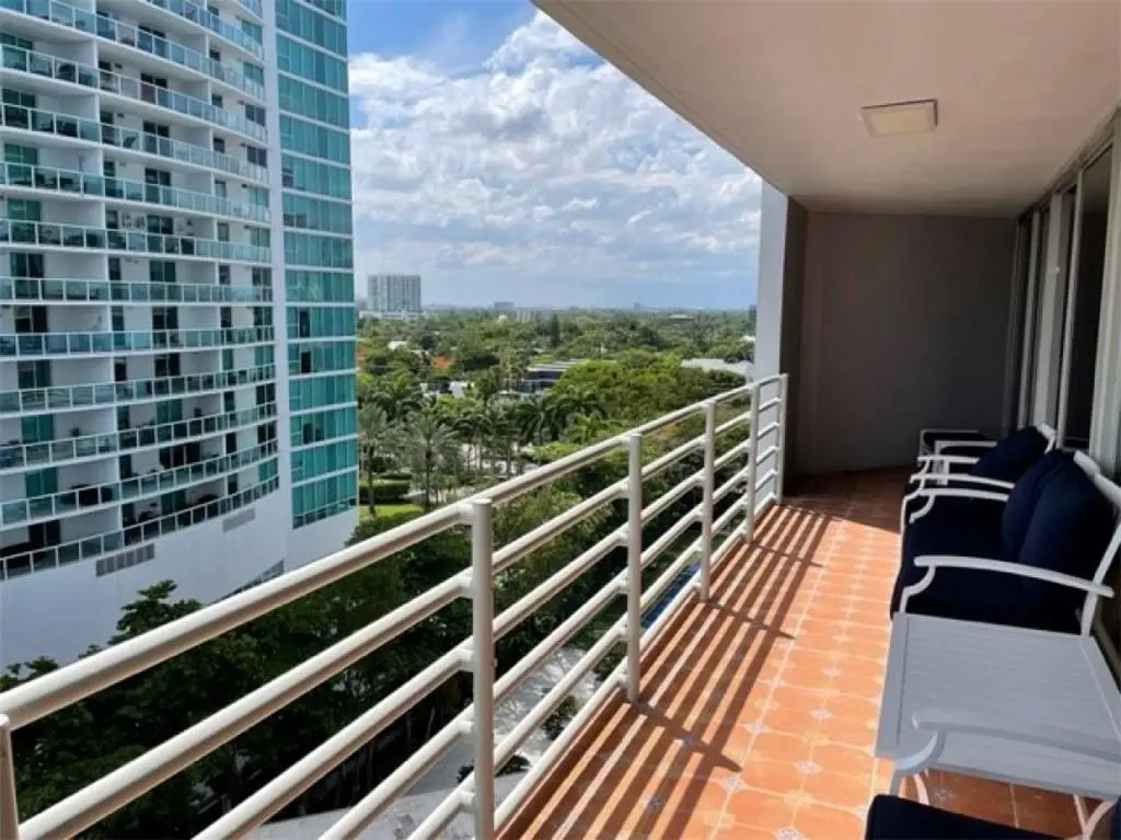 Photo 3 at 2025 Brickell Avenue 1201, Miami