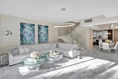 3030 N Ocean Boulevard S102, Fort Lauderdale – sold