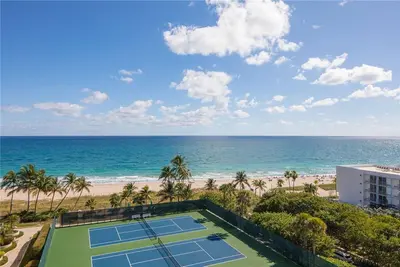 4900 N Ocean Boulevard 913, Lauderdale-By-The-Sea – sold
