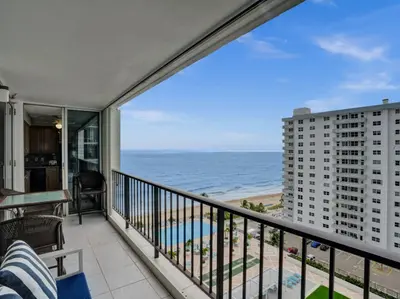 4280 Galt Ocean Drive 11J, Fort Lauderdale – sold