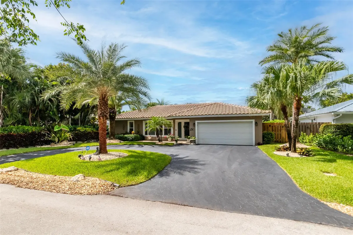 Photo 3 at 2750 SE 4th Street, Pompano Beach