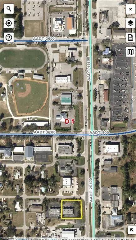 Photo 2 at 346 E Royal Palm Street, Lake Placid