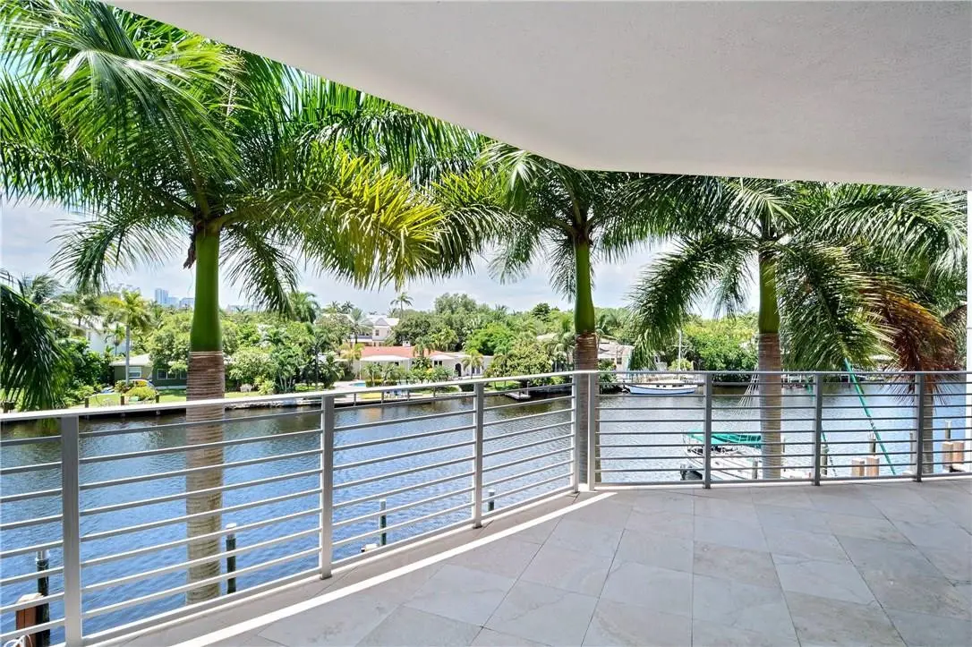 Photo 3 at 301 Hendricks Isle 5, Fort Lauderdale