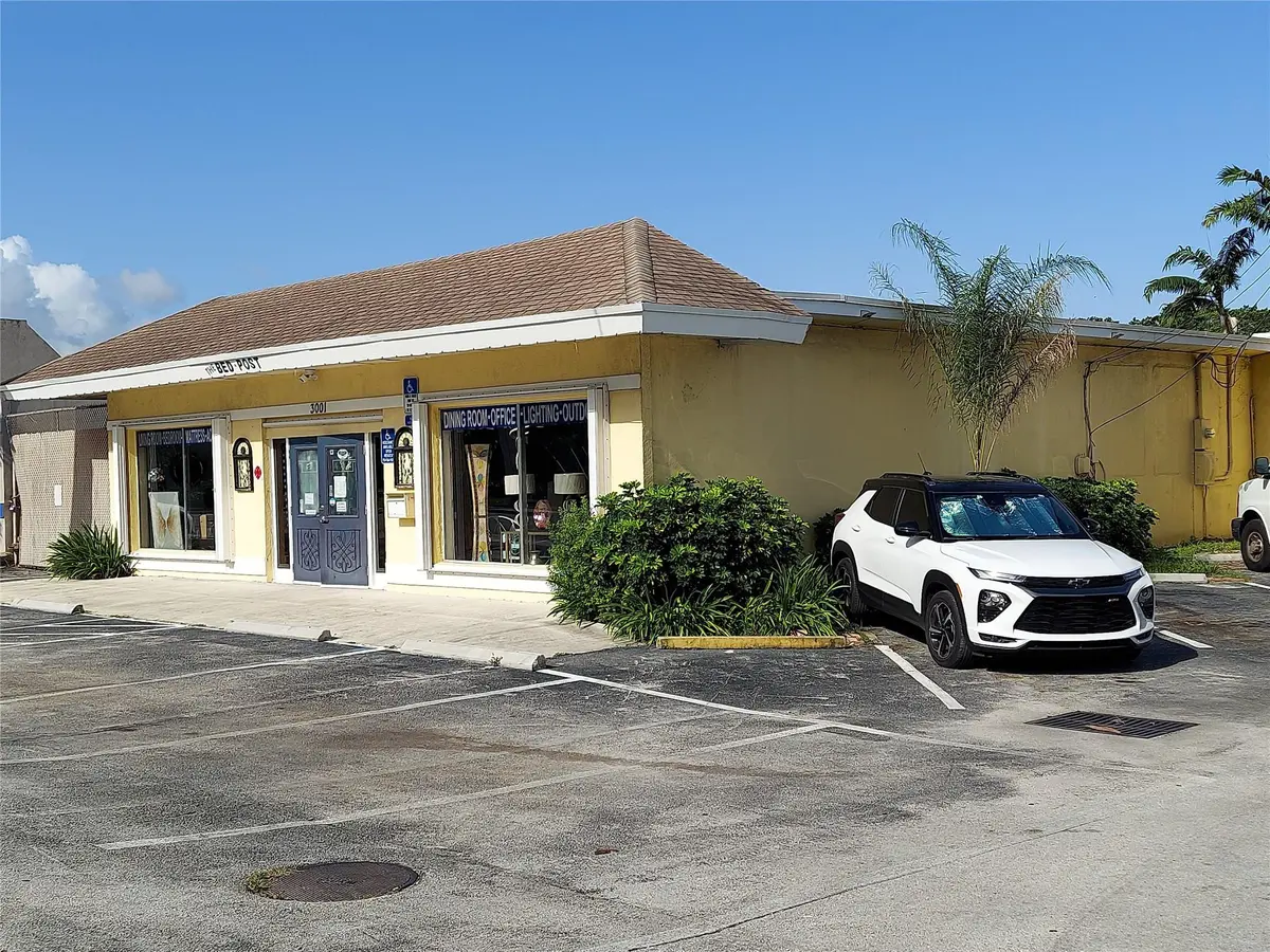 N.E. corner at 3001 NE 6 Avenue, Wilton Manors