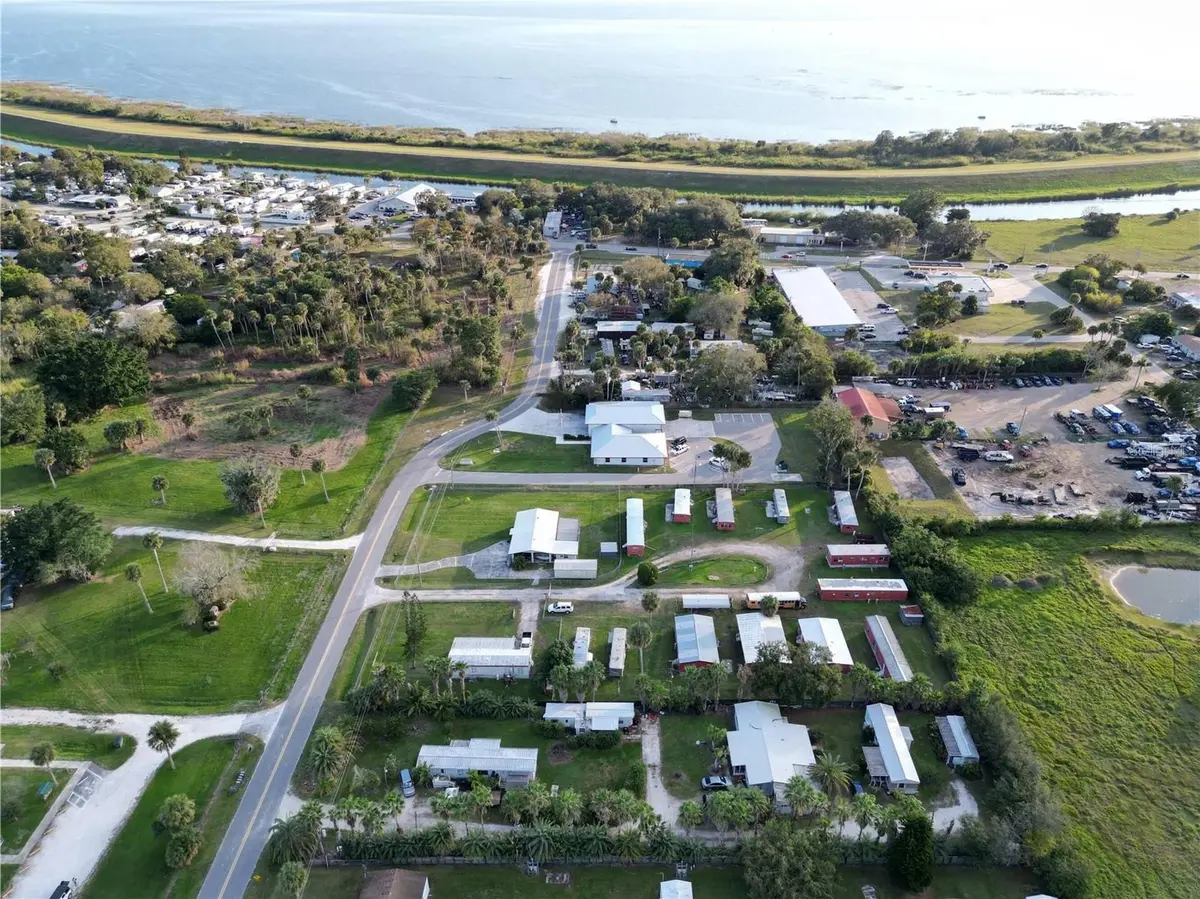 Photo 3 at 3431 38th Avenue, Okeechobee