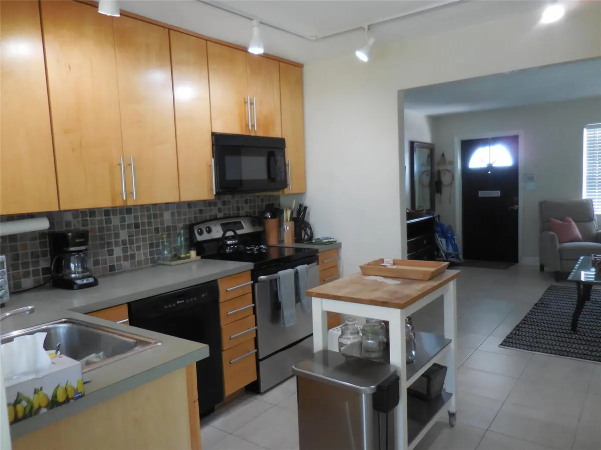 Photo 4 at 3050 NW 1st Avenue, Pompano Beach