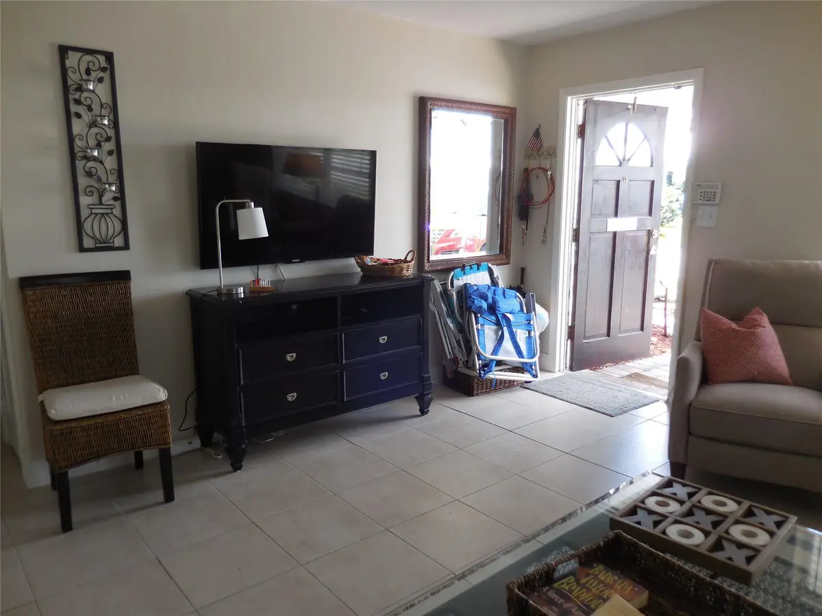 Photo 6 at 3050 NW 1st Avenue, Pompano Beach