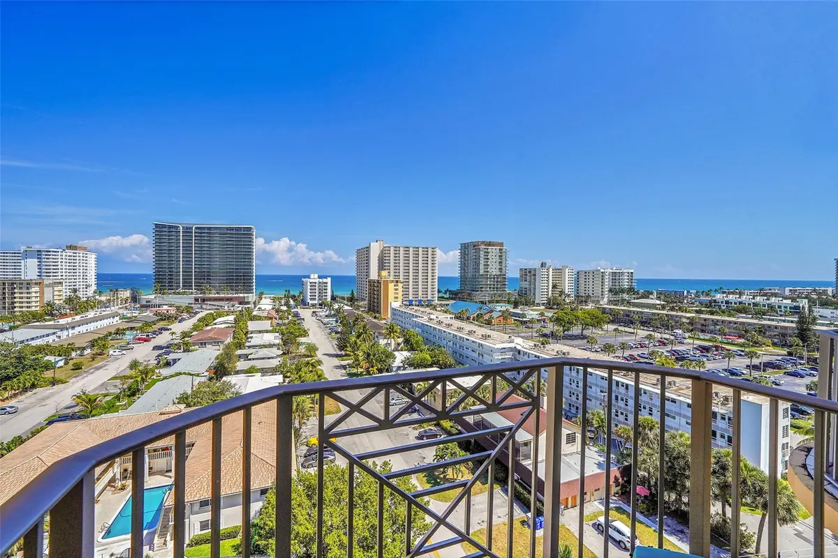 Photo 8 at 821 N Riverside Drive Ph2, Pompano Beach