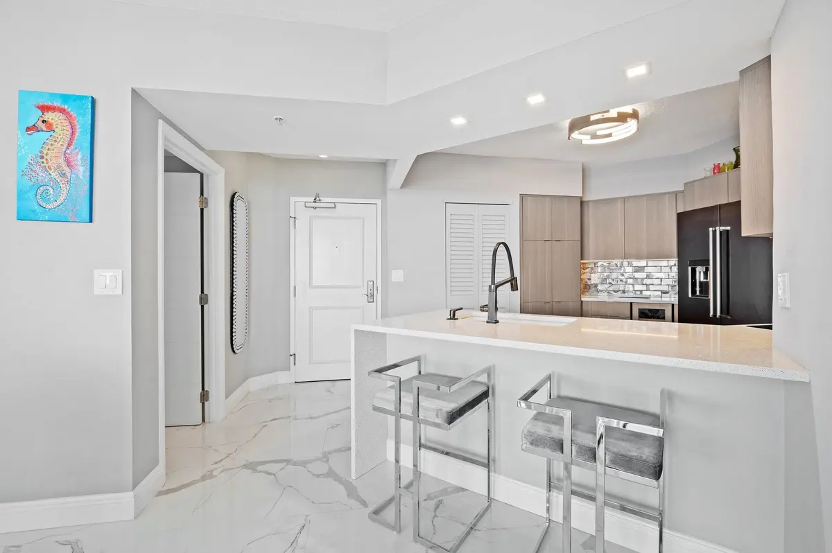 Photo 8 at 347 N New River Drive 2810, Fort Lauderdale