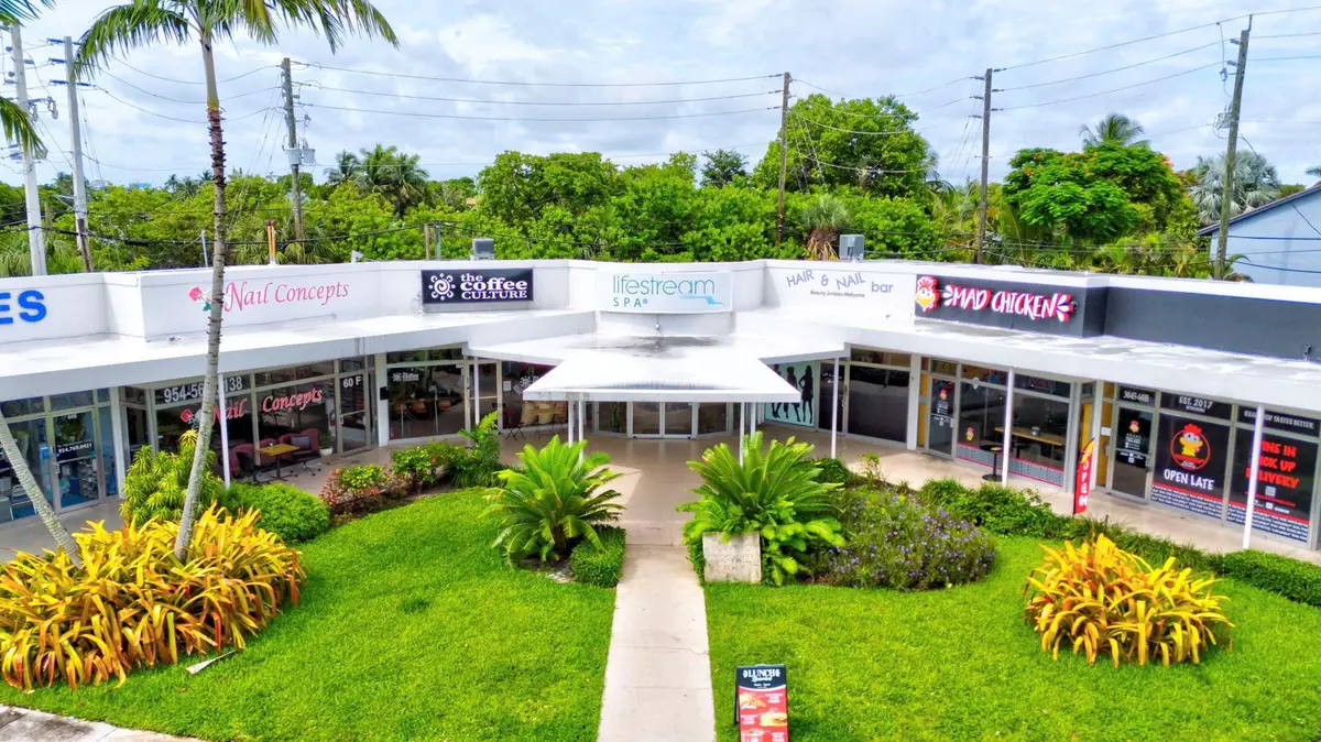 Photo 1 at 3045 N Federal Highway 60H, Fort Lauderdale