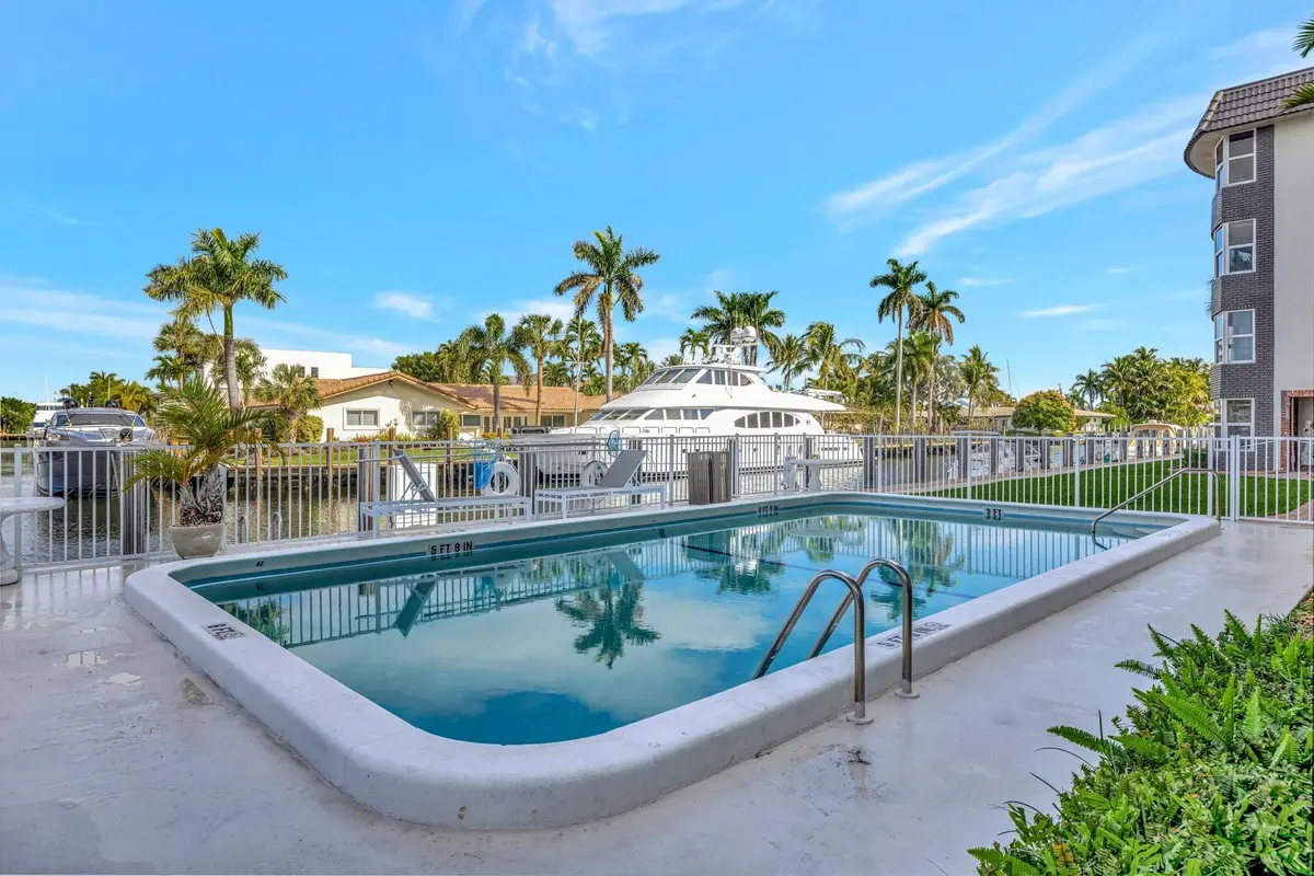 Photo 4 at 3111 NE 51st Street 205, Fort Lauderdale