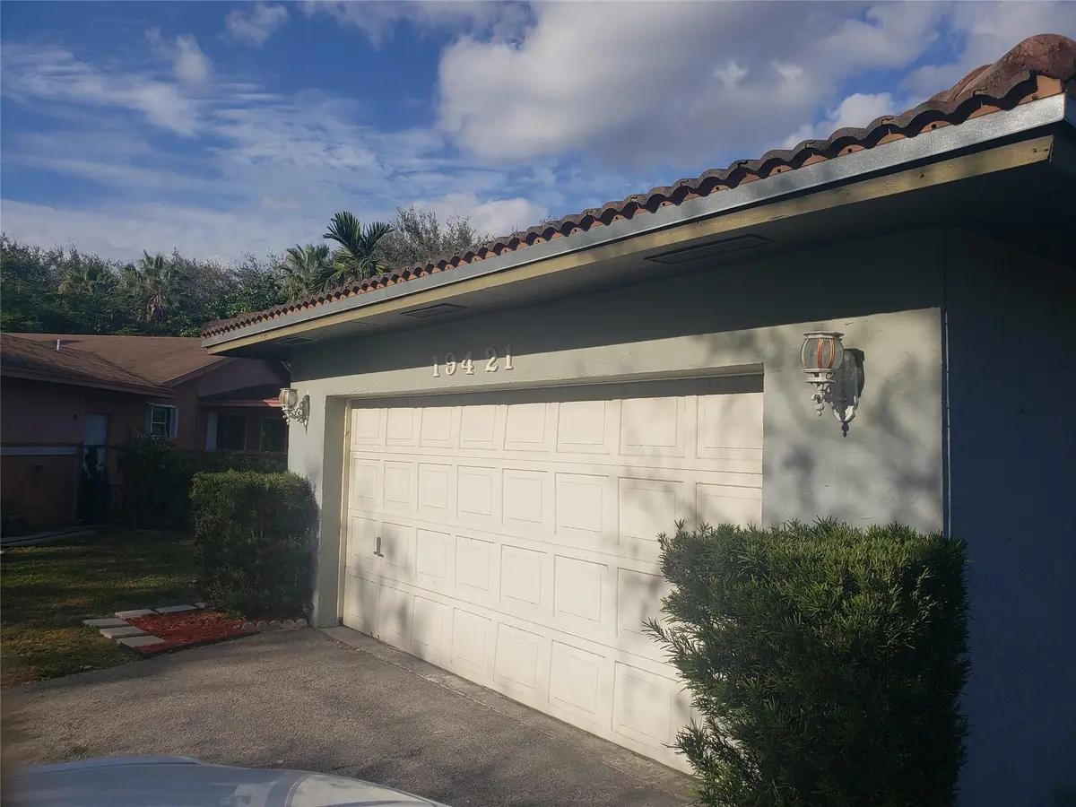 Photo 3 at 19421 NW 18th Court, Miami Gardens