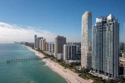 17001 Collins Avenue 805, Sunny Isles Beach – leased