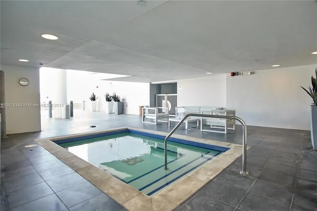 Photo 3 at 17001 Collins Avenue 805, Sunny Isles Beach