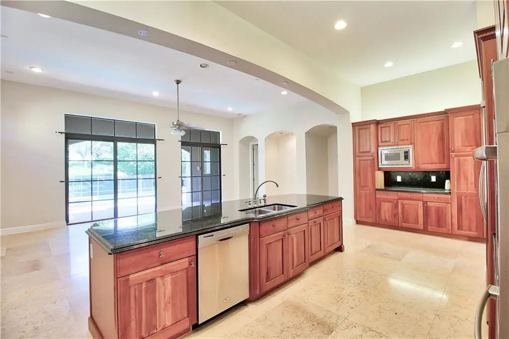 Photo 7 at 8166 Emerald Avenue, Parkland