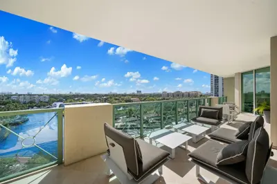 411 N New River Drive 902, Fort Lauderdale – sold
