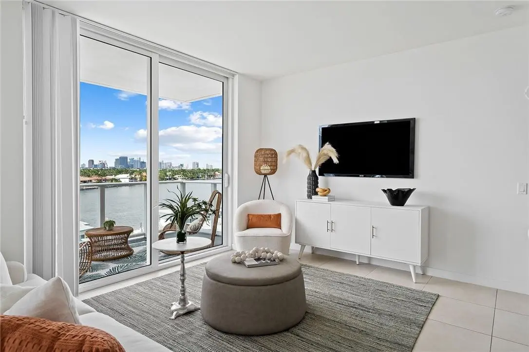 Photo 3 at 401 N Birch Road 606, Fort Lauderdale