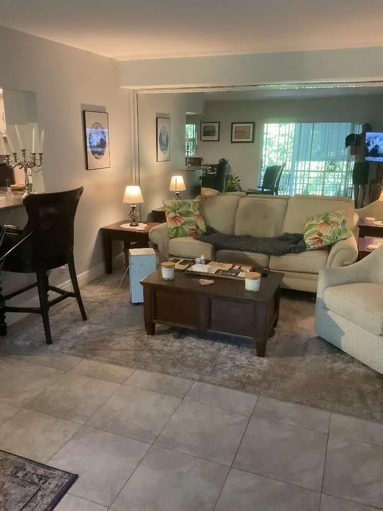 Photo 4 at 100 SE 6th Avenue 206, Pompano Beach