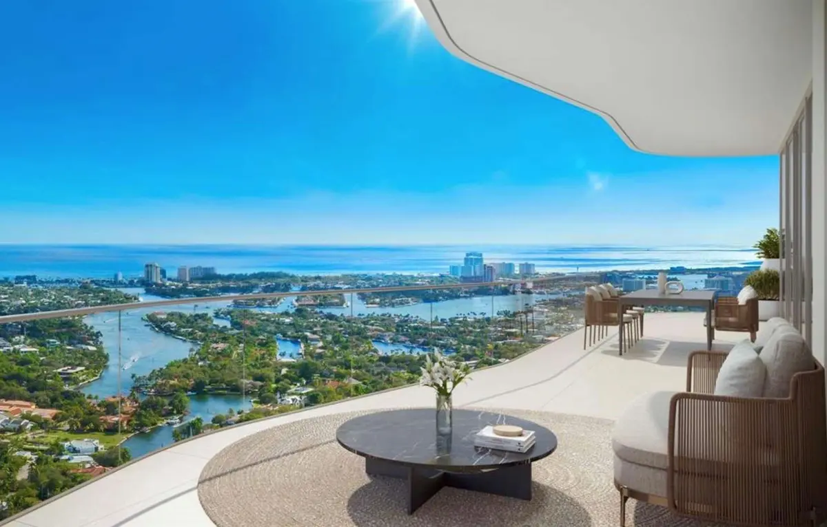 Photo 2 at 521 E Las Olas Boulevard 1401, Fort Lauderdale