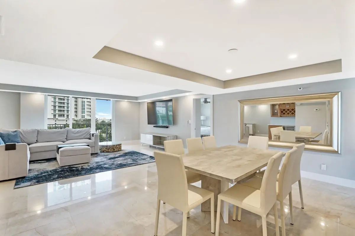 Photo 4 at 77 S Birch Road 5A, Fort Lauderdale