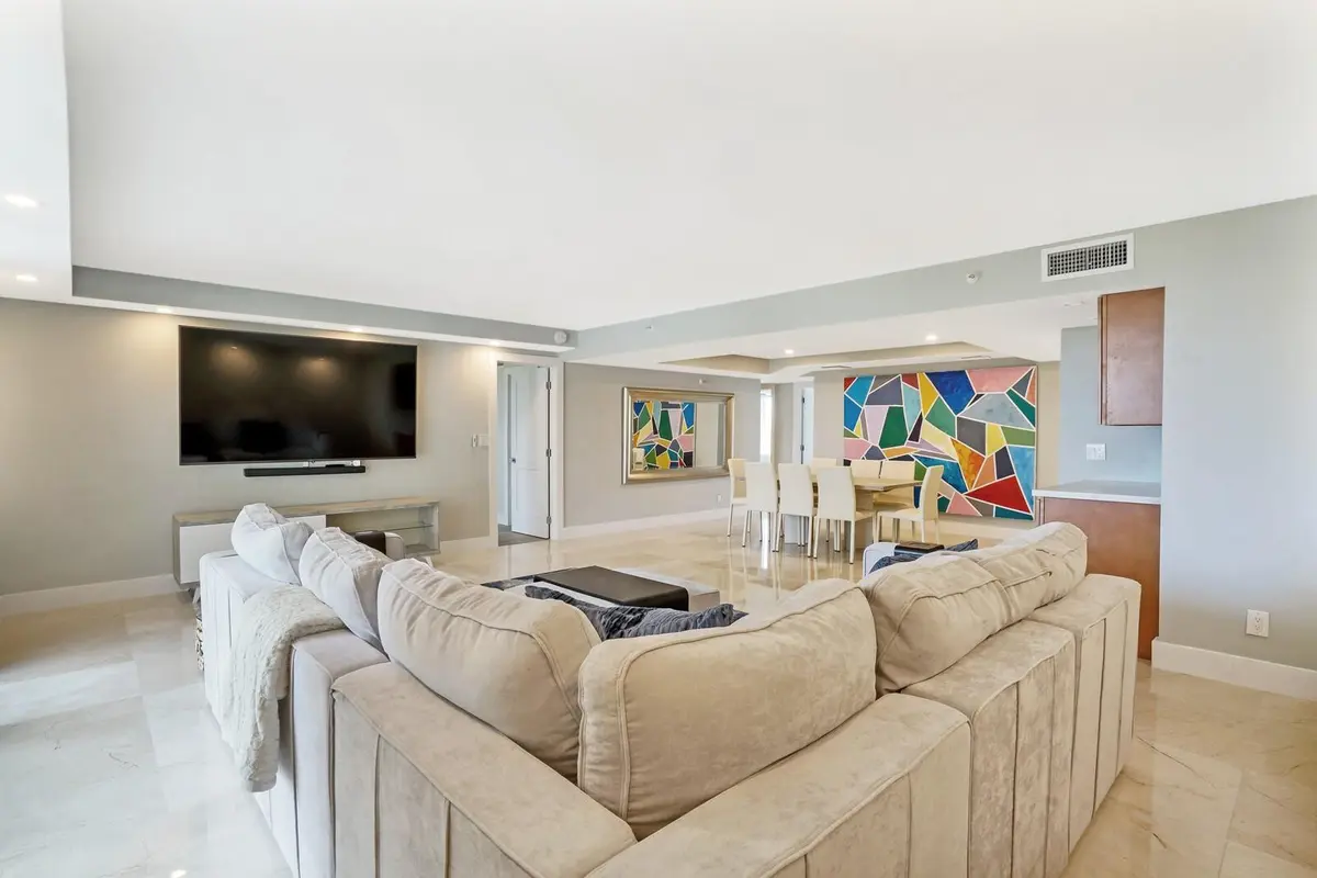 Photo 6 at 77 S Birch Road 5A, Fort Lauderdale