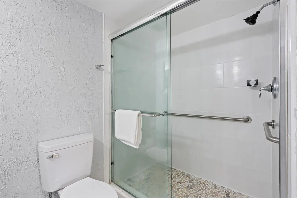 Photo 8 at 4013 N Ocean Drive 107, Lauderdale-By-The-Sea