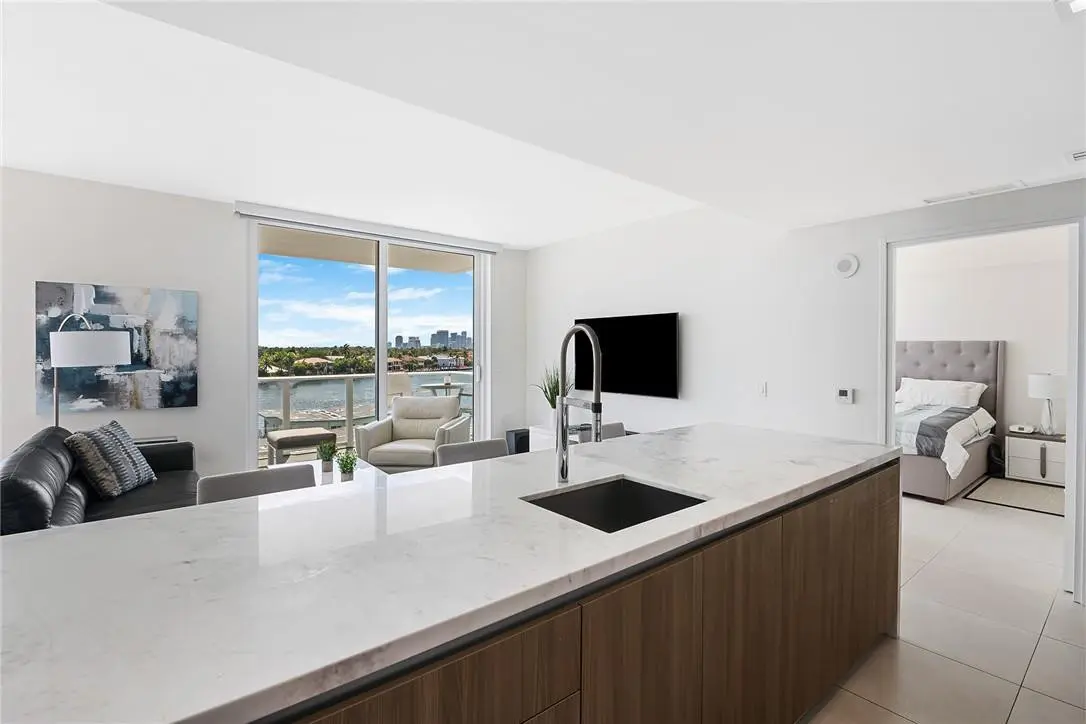 Photo 3 at 401 N Birch Road 506, Fort Lauderdale
