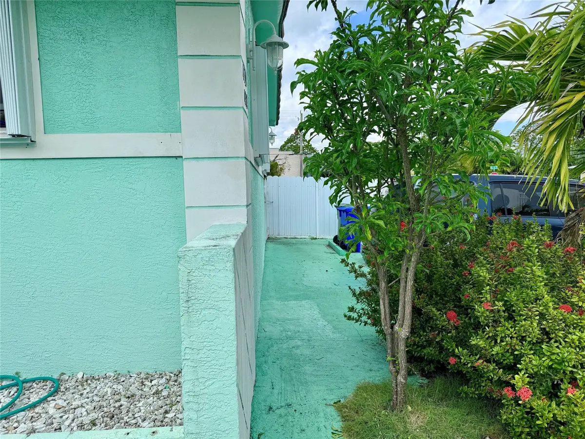 Photo 4 at 430 NE 75th Street, Miami