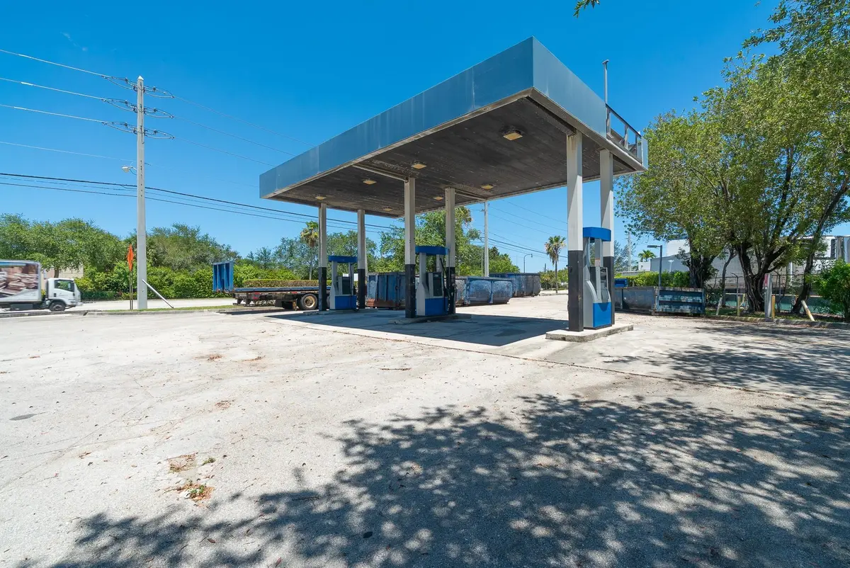 Photo 5 at 1126 Dr Martin Luther King Jr Boulevard, Pompano Beach