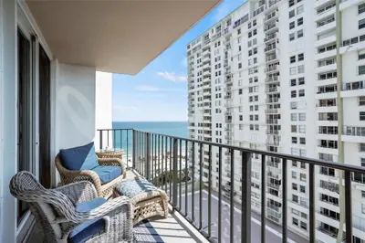 101 Briny Avenue 1712, Pompano Beach – sold