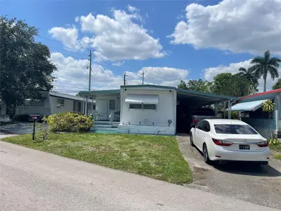 8581 SW 20th Place, Davie – Mobile Home for sale