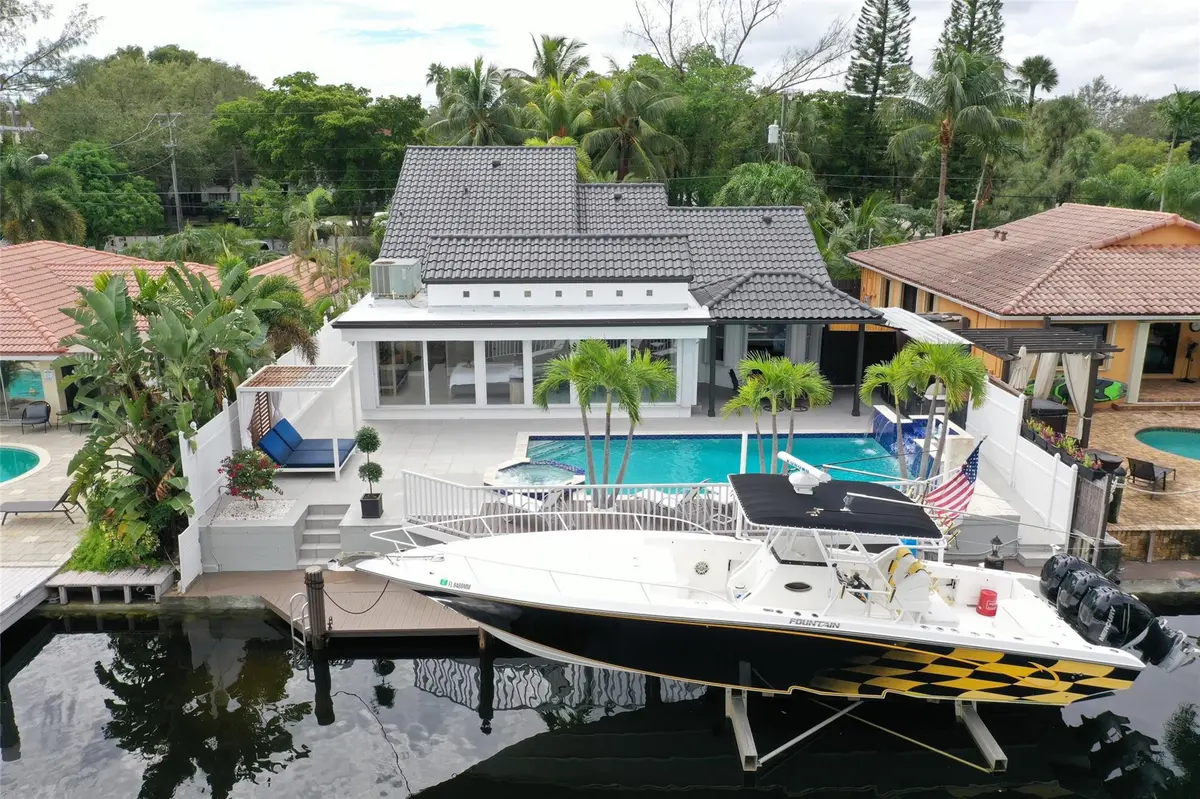 Photo 1 at 2363 SE 15th Street, Pompano Beach