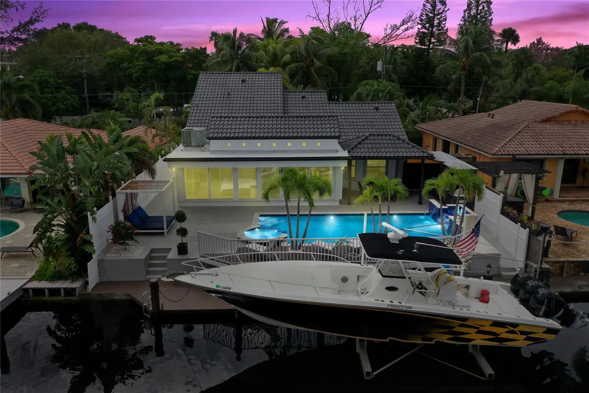 Photo 8 at 2363 SE 15th Street, Pompano Beach