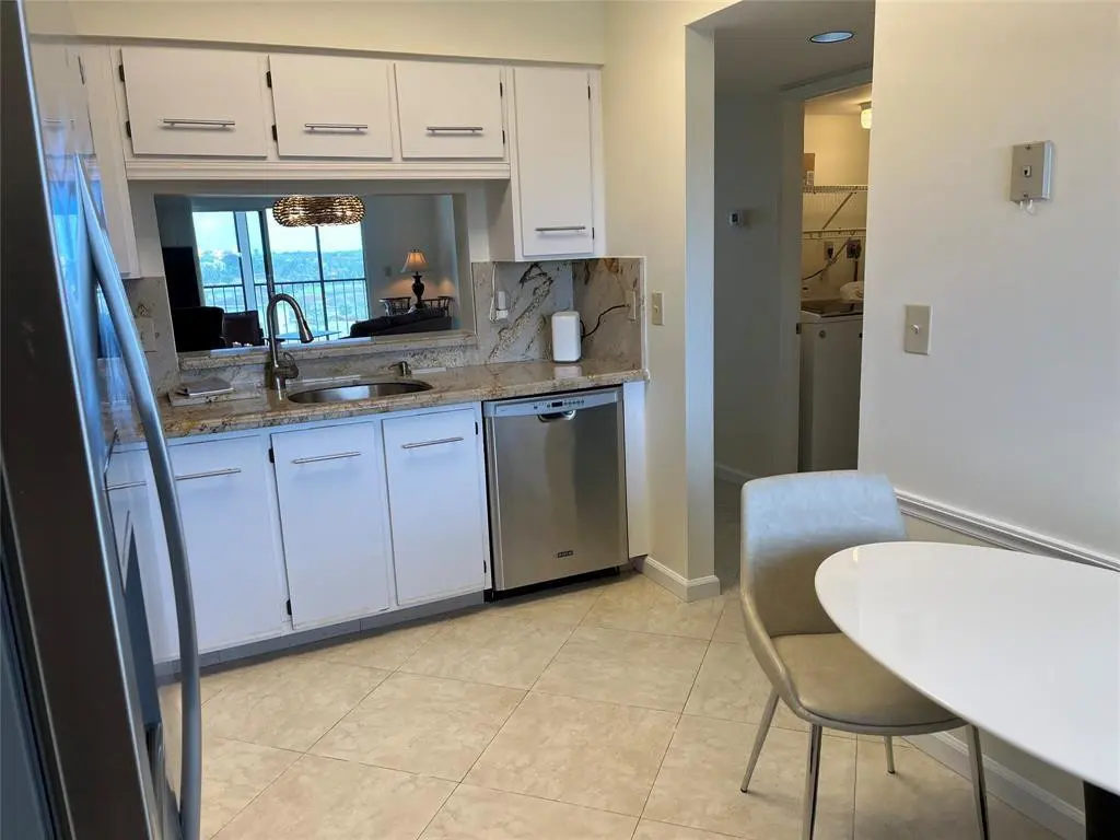 Photo 4 at 7260 Kinghurst Drive 606, Delray Beach
