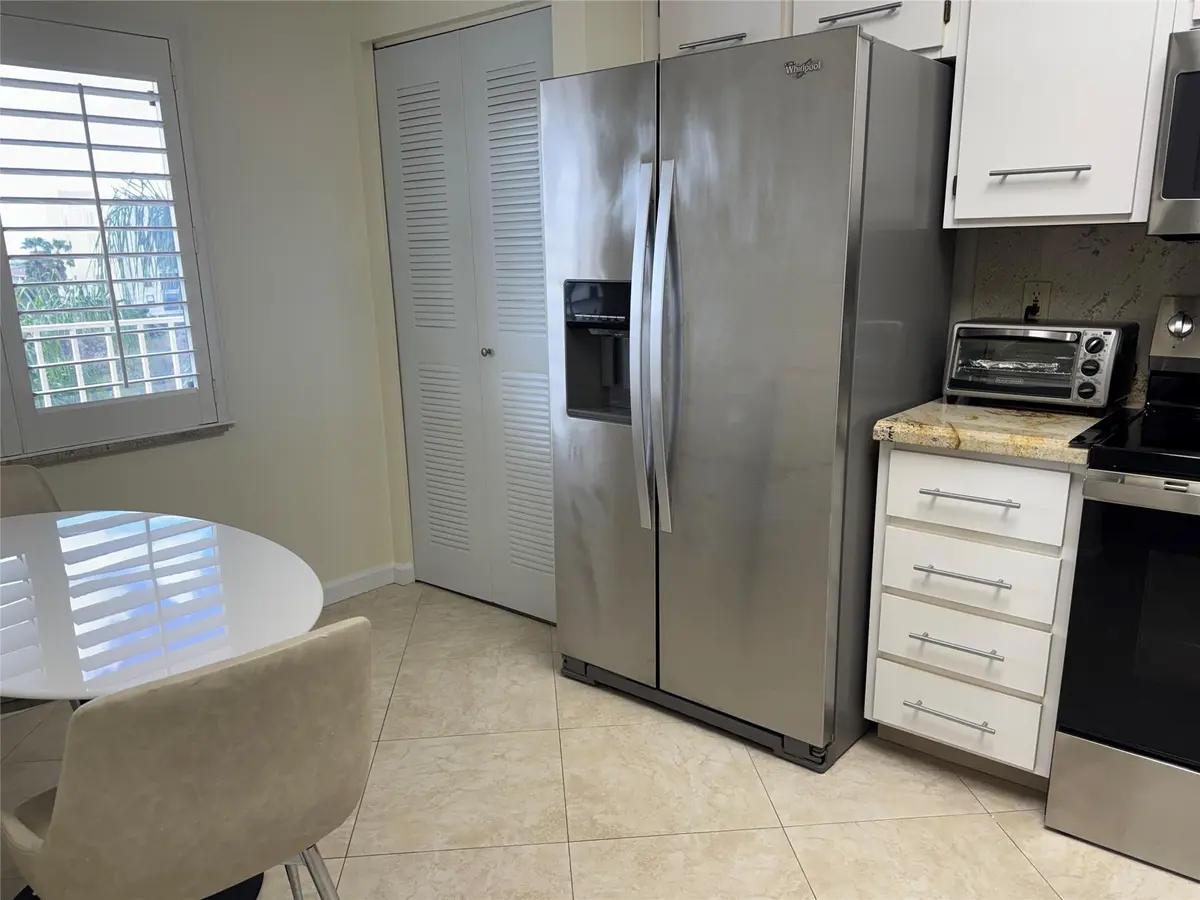 Photo 5 at 7260 Kinghurst Drive 606, Delray Beach