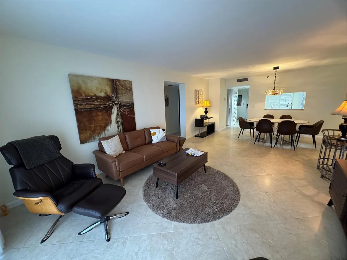 Photo 6 at 7260 Kinghurst Drive 606, Delray Beach