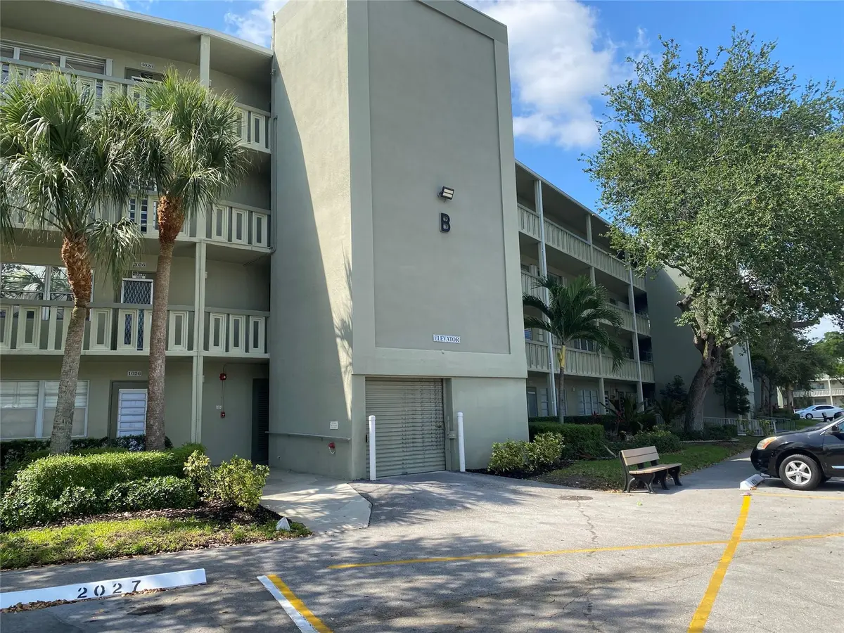 Photo 2 at 2025 Berkshire B 2025, Deerfield Beach