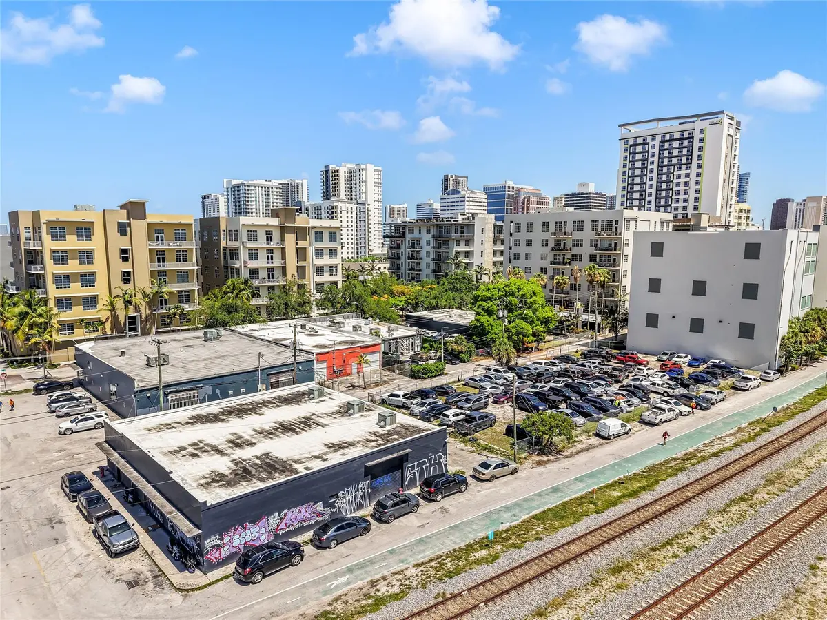 Photo 6 at 114 NW 5th Street, Fort Lauderdale