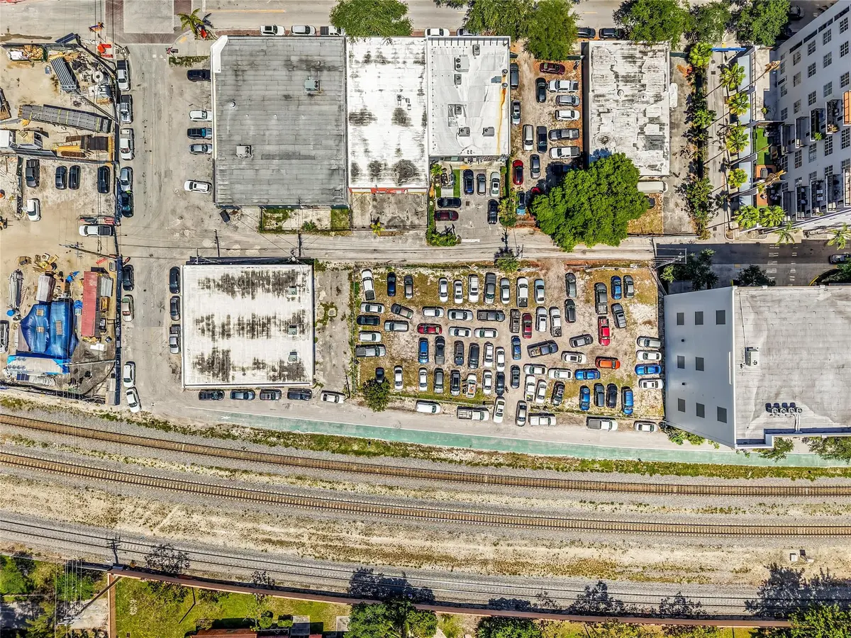 Photo 8 at 114 NW 5th Street, Fort Lauderdale