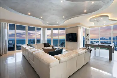 3100 N Ocean Boulevard 1510, Fort Lauderdale – sold