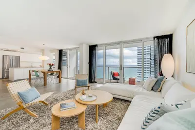 4300 N Ocean Boulevard 14N, Fort Lauderdale – sold