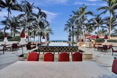 17875 Collins Avenue 3103, Sunny Isles Beach – sold