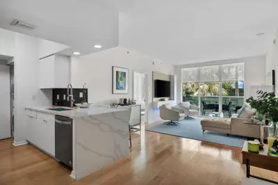 347 N New River Drive 302, Fort Lauderdale – sold