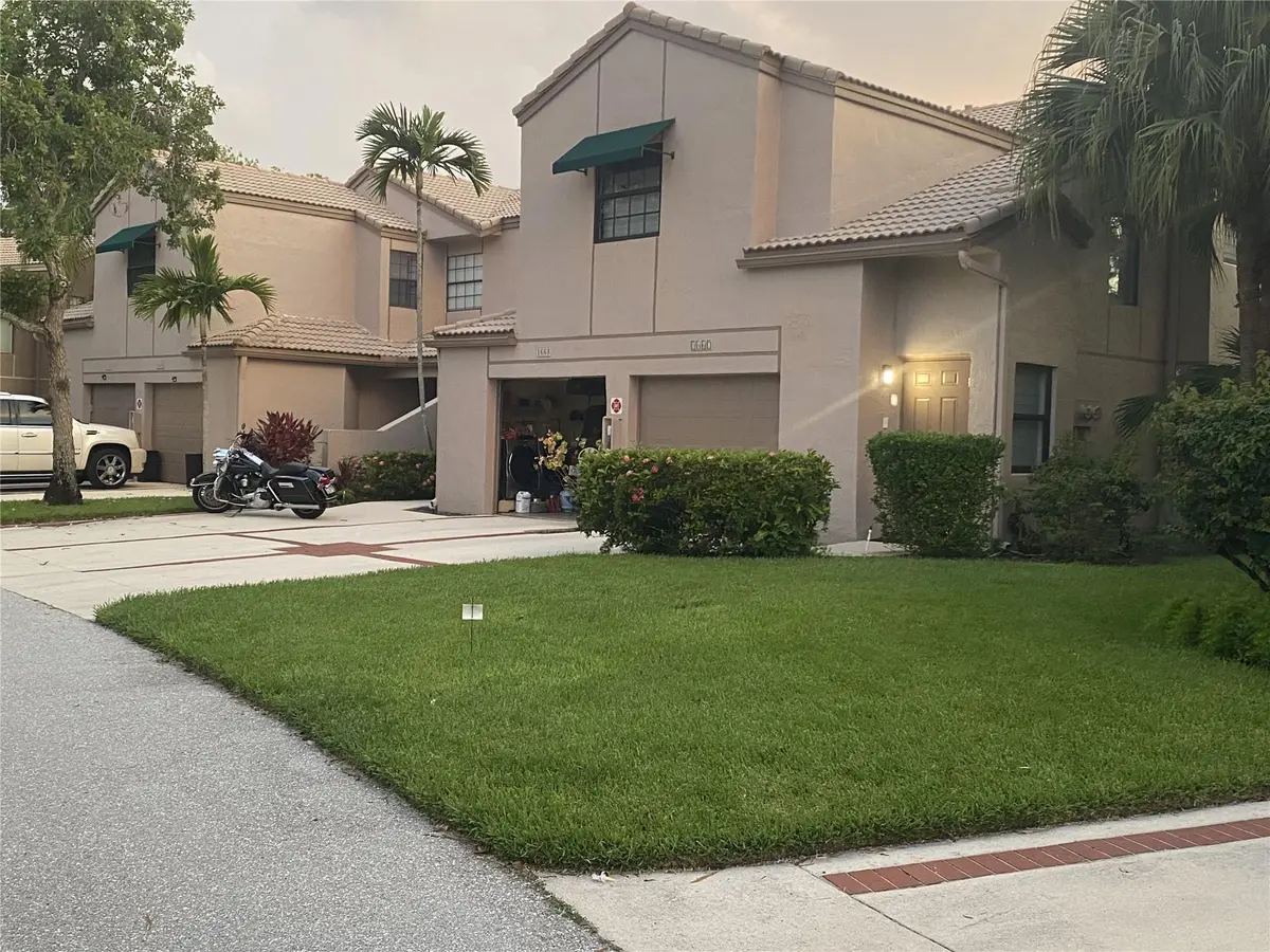 Photo 3 at 1668 Cypress Pointe Drive 1668, Coral Springs
