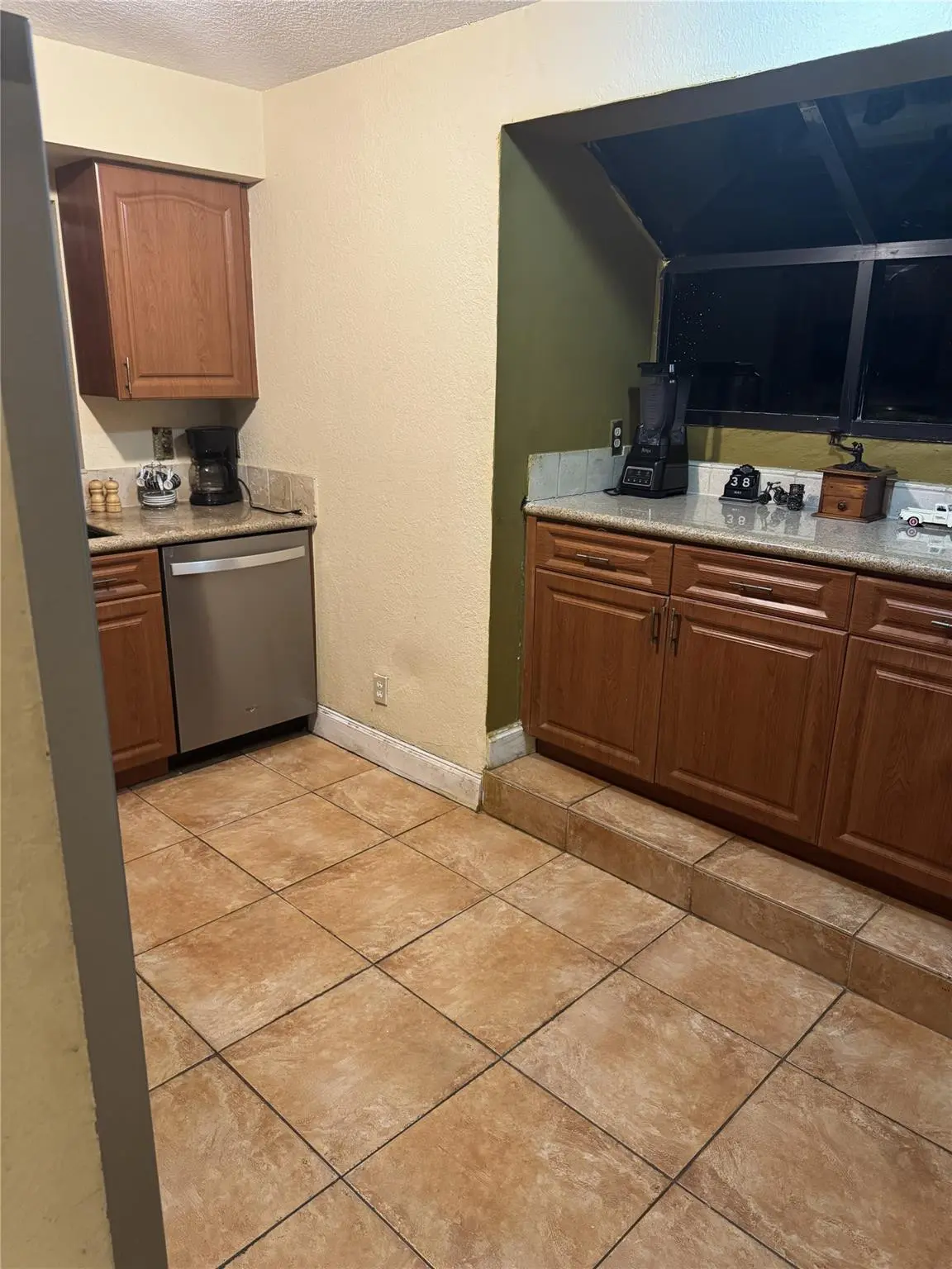 Photo 8 at 1668 Cypress Pointe Drive 1668, Coral Springs
