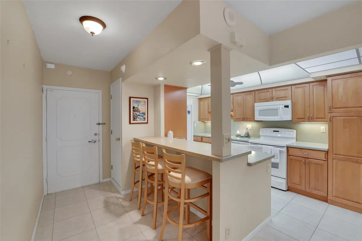 Photo 4 at 3200 NE 36th Street 319, Fort Lauderdale